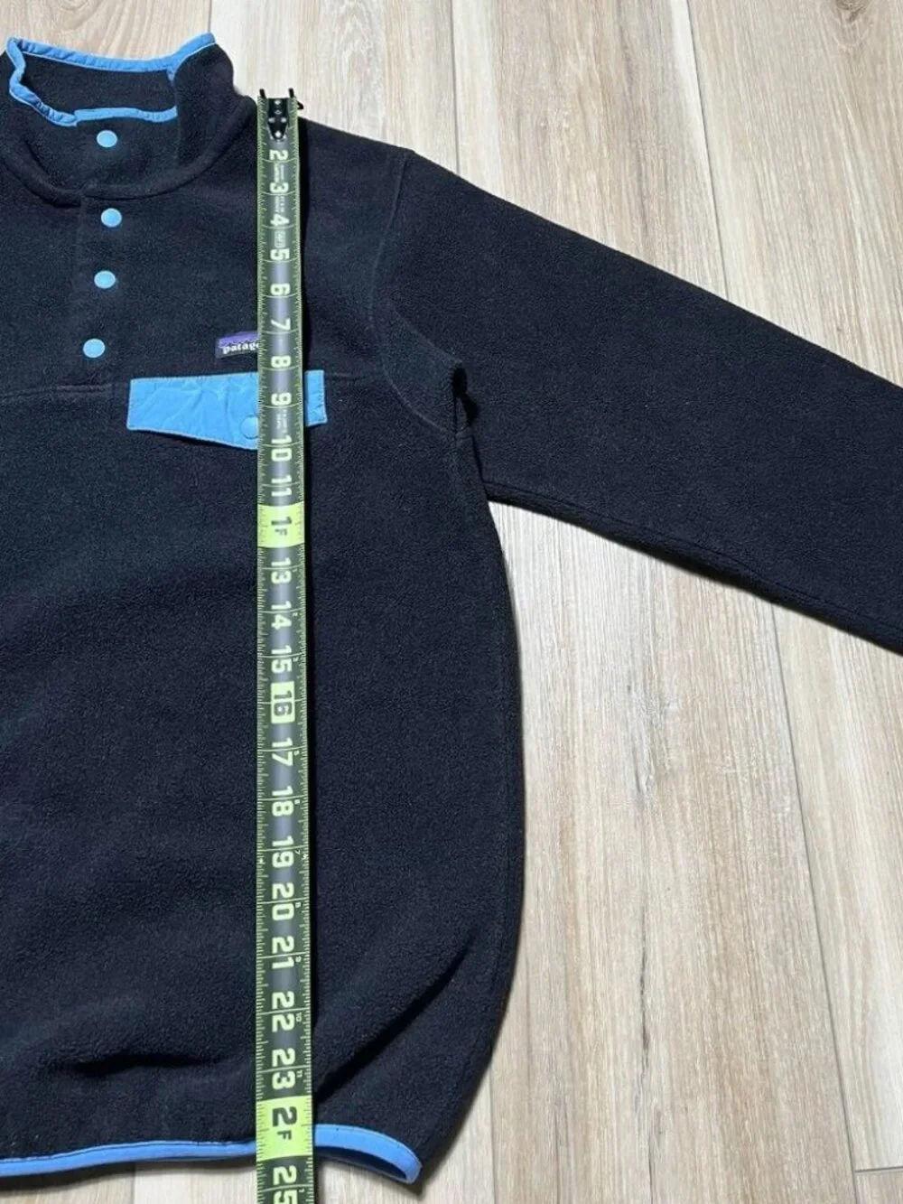 Patagonia Synchilla Snap T Black Fleece Pullover Sweater - Women Size Small